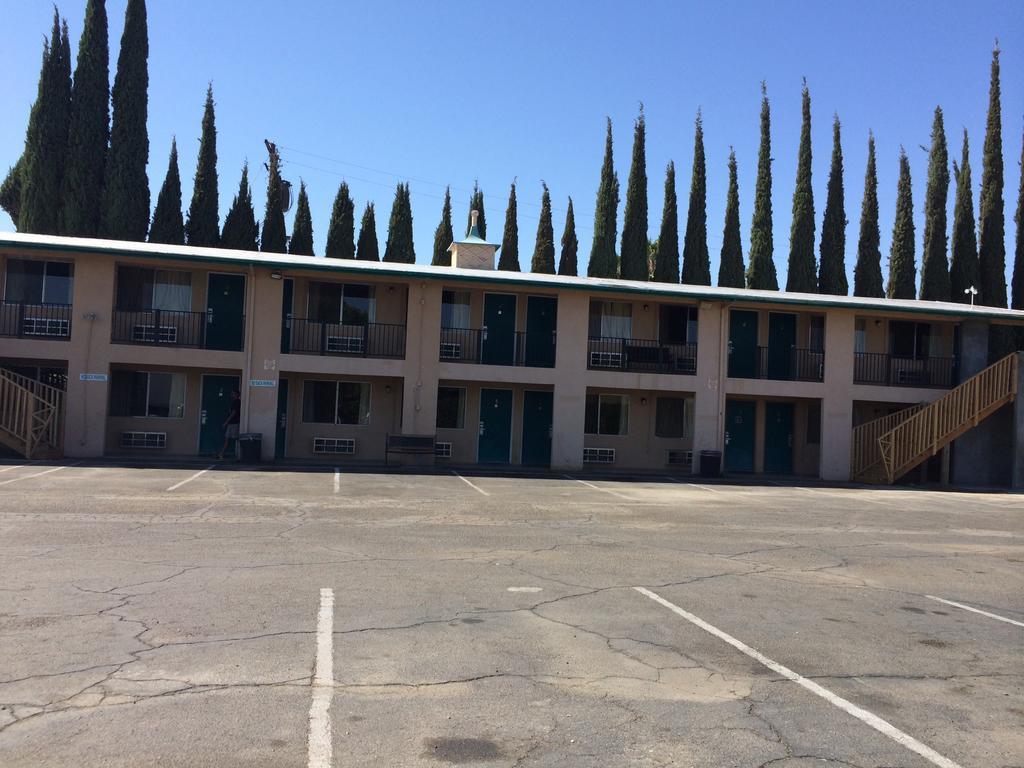 Sanger Townhouse Motel المظهر الخارجي الصورة