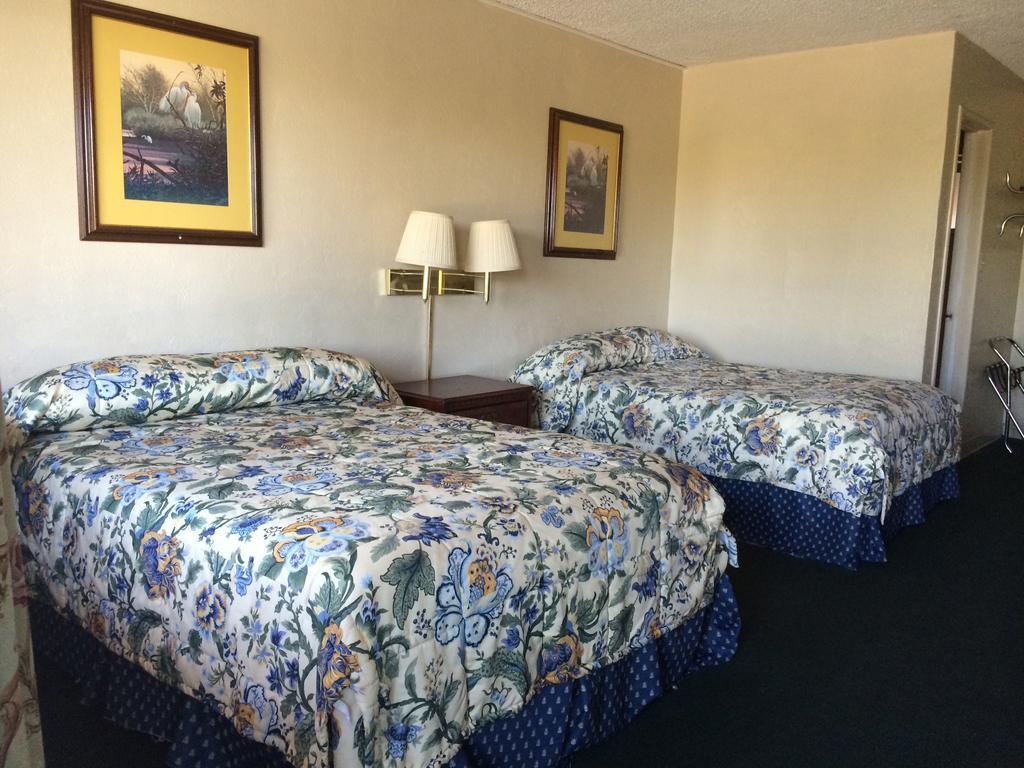 Sanger Townhouse Motel المظهر الخارجي الصورة